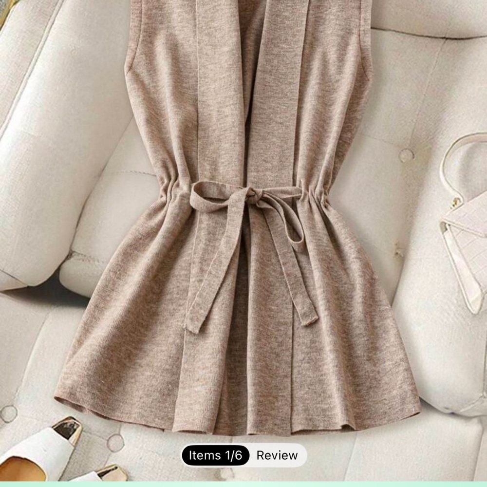 Pariaura Sleeveless Cardigan